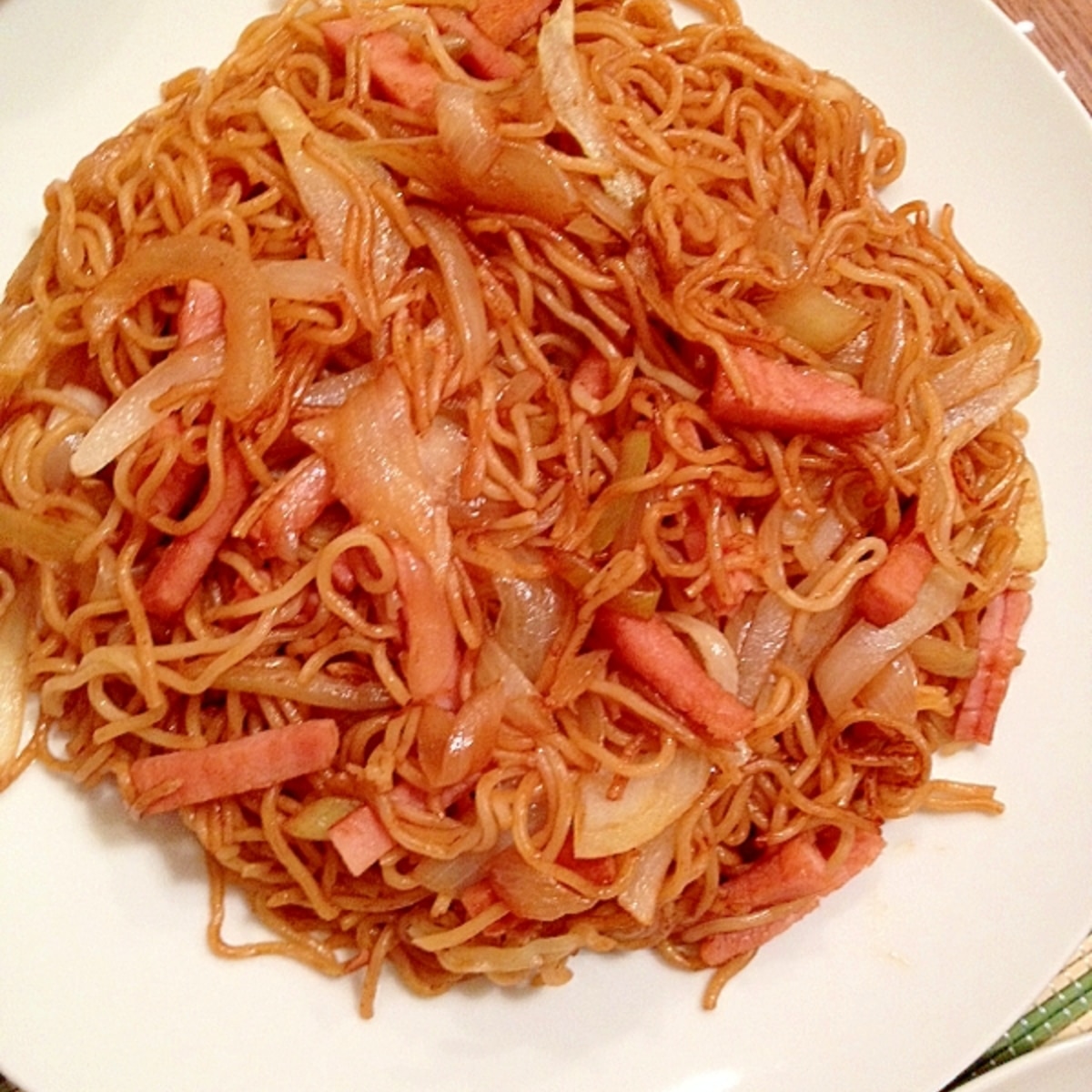 ハムと玉ねぎの焼きそば レシピ 作り方 By みゅうしろ 楽天レシピ ハムと玉ねぎの焼きそば レシピ 作り方 By みゅうしろ 楽天レシピ